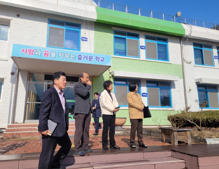 속초양양교육지원청, 이경애 교육장 취임 후 관내 학교 현장 방문으로 소통 강화 기사 이미지