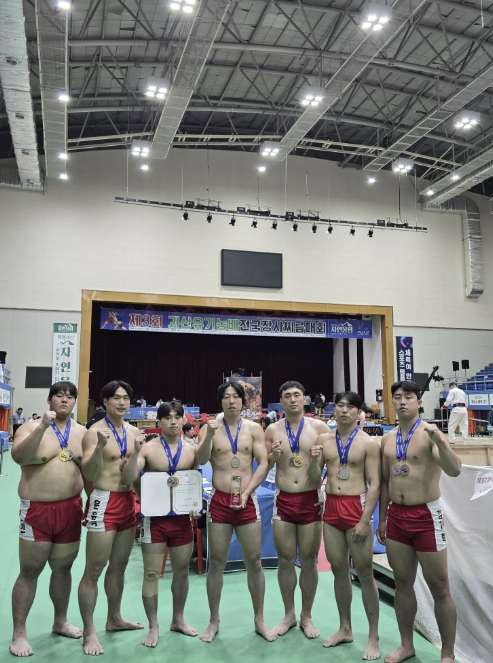 광주시청 씨름팀, 괴산유기농배 전국장사씨름대회 금메달 2개 획득…단체전 준우승